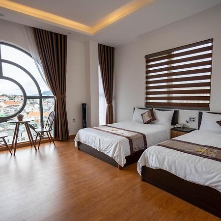 Khach San Y Lan 2 Da Lat Hotel Kültér fotó